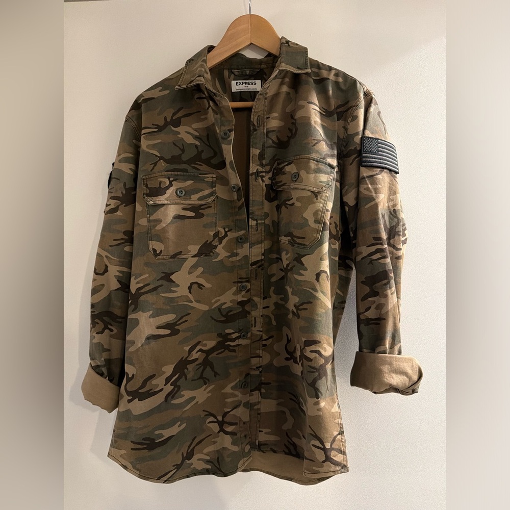 Express Green Camouflage Button Up Jacket for Men